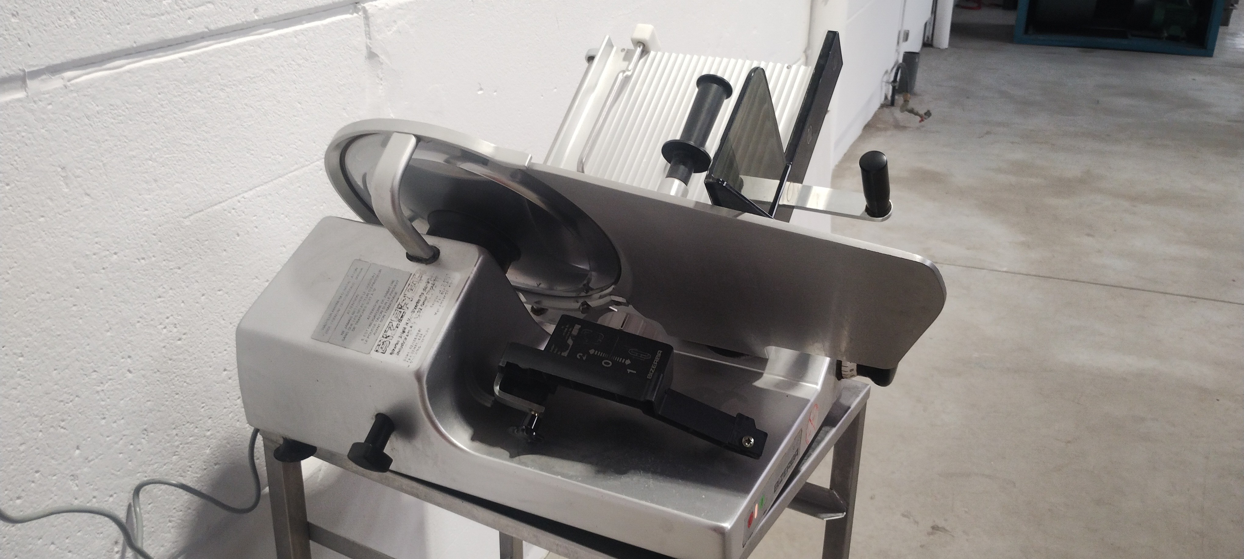 Meat slicer Bizerba SE12 for sale used second hand 2nd hand Bart Rotsaert Machinery